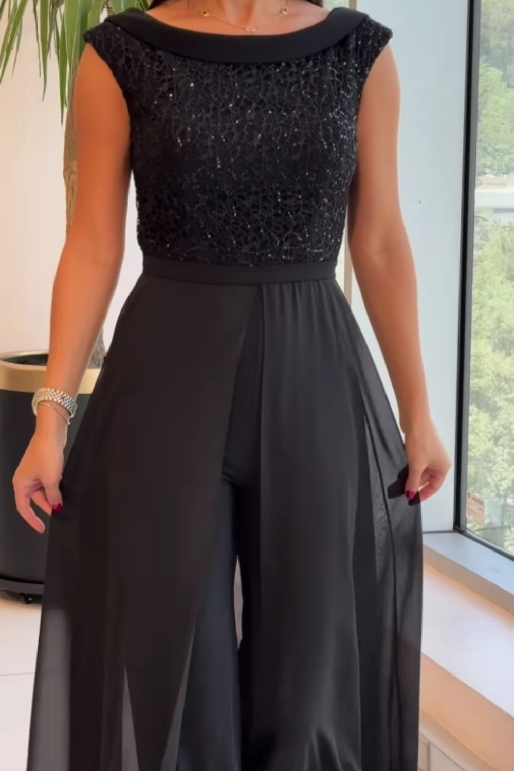 Avaria | Sleeveless Elegant Jumpsuit
